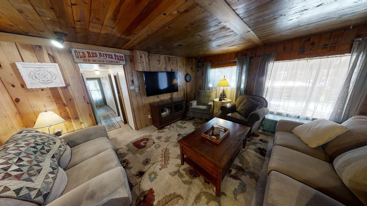 Photo of Livingroom in Red River