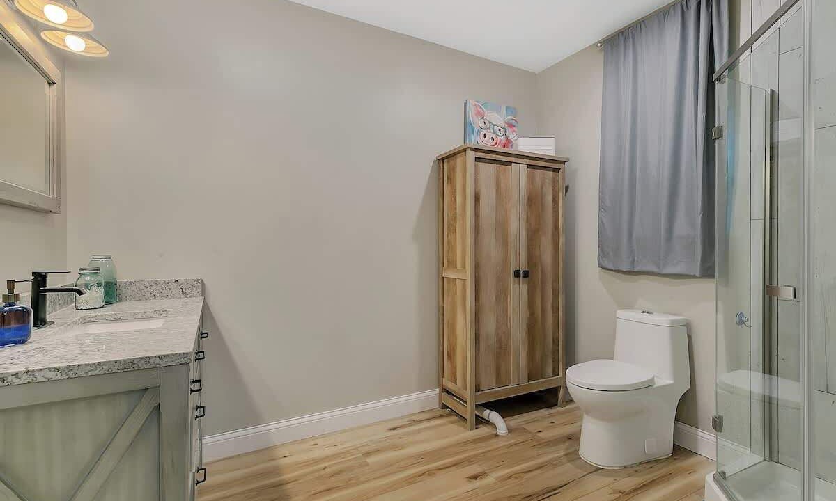Photo of Bathroom in Isle