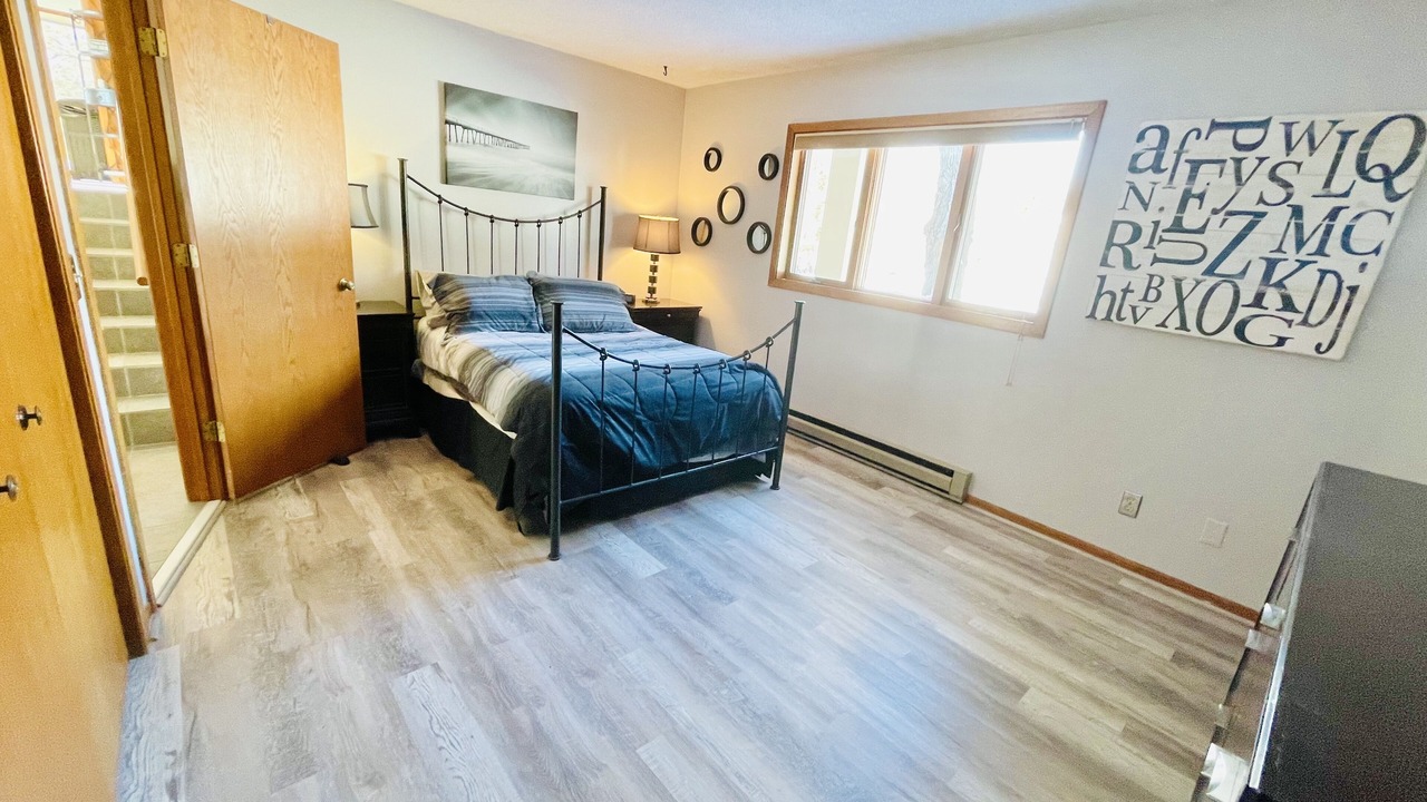 Photo of Bedroom in Walker
