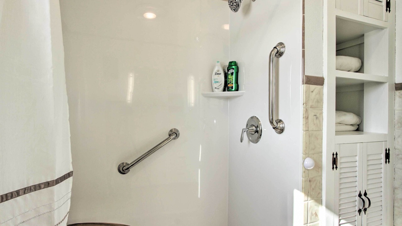 Photo of Bathroom in Postville