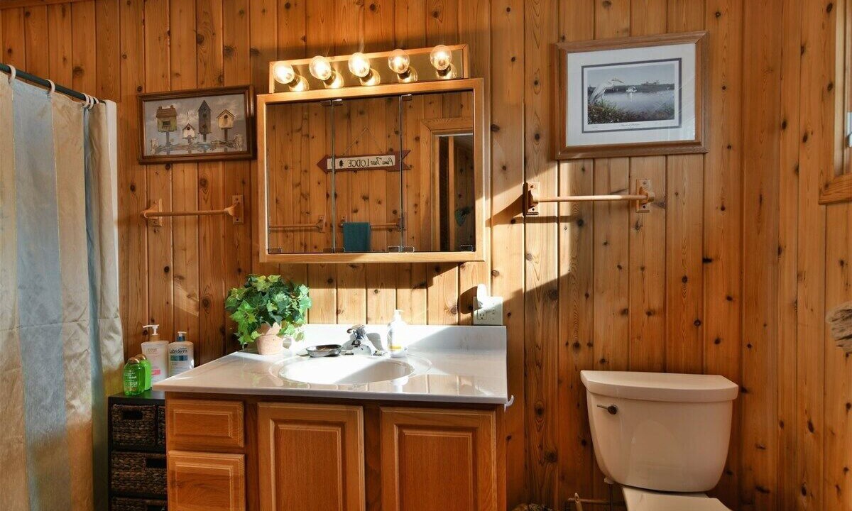 Photo of Bathroom in Cable