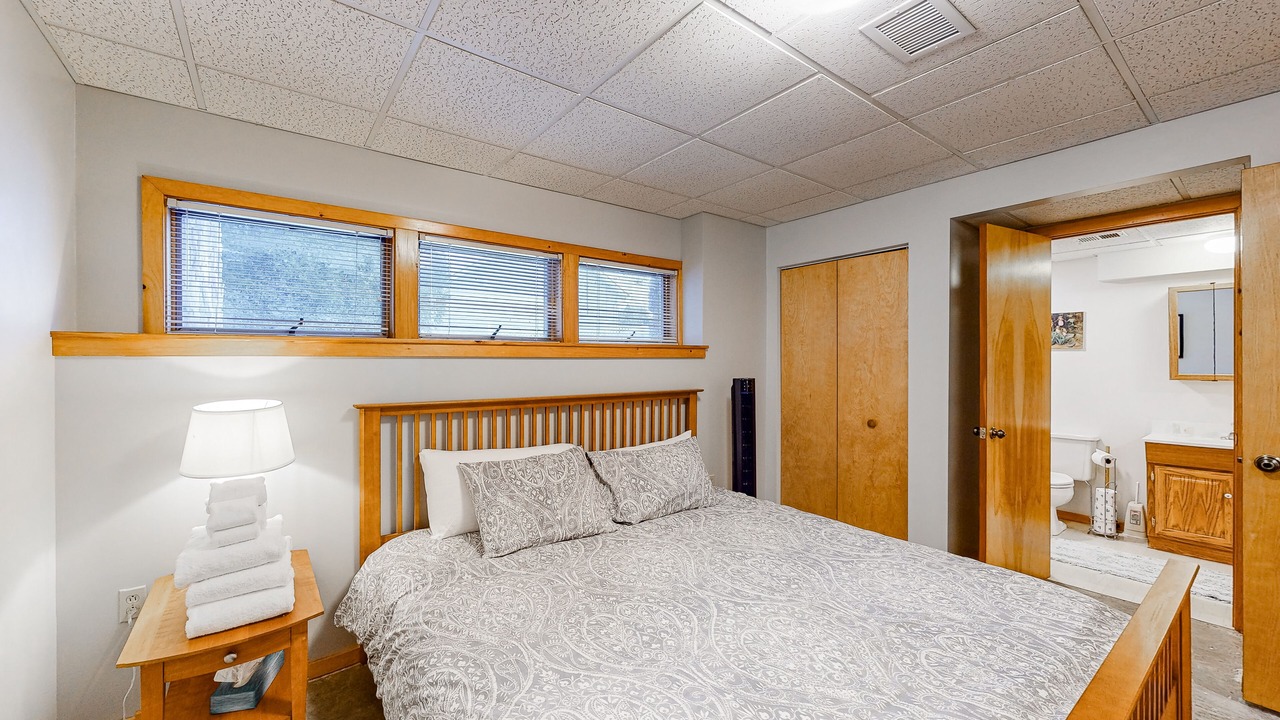 Photo of Bedroom in Schuyler Falls