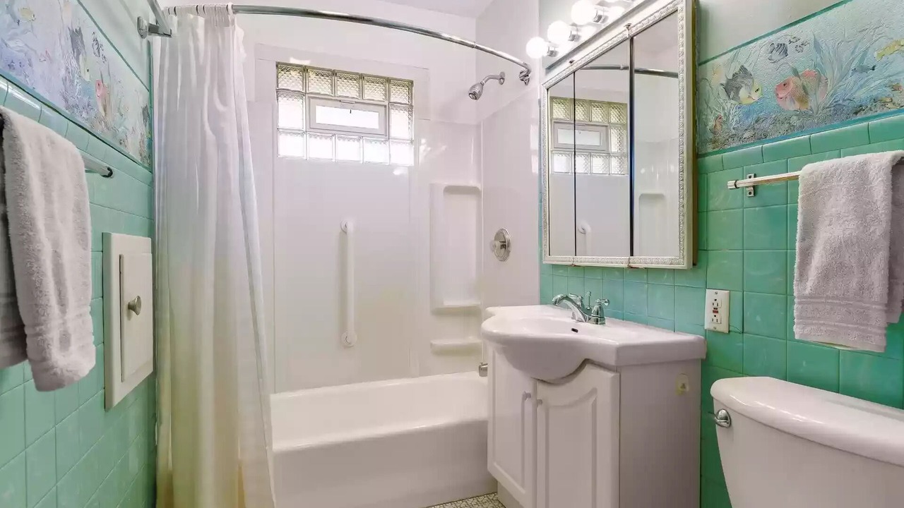 Photo of Bathroom in Kenny