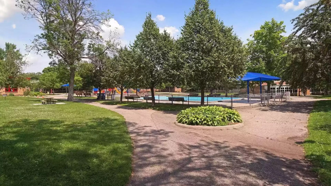 Photo of Outdoor in Kenny