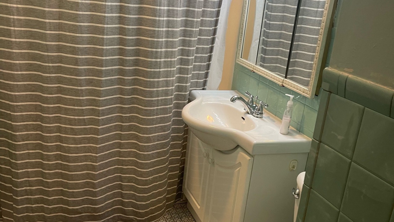 Photo of Bathroom in Kenny