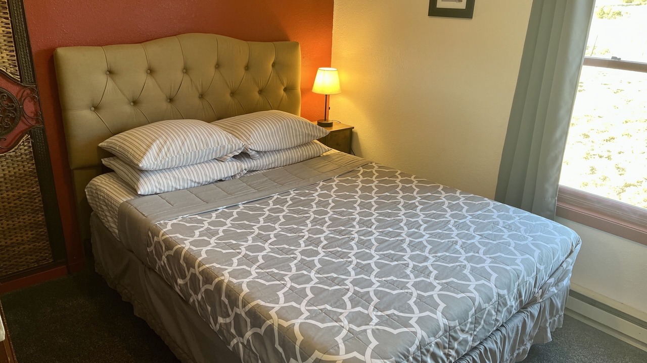 Photo of Bedroom in Alpine Village