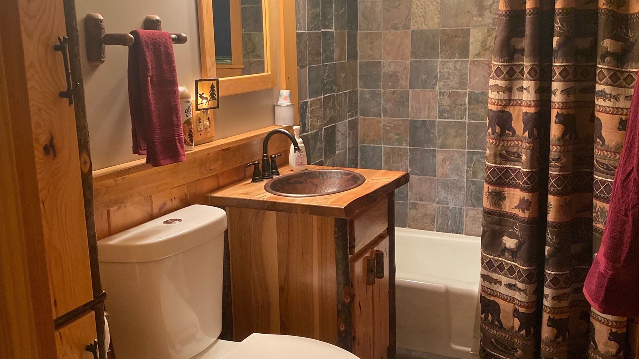 Photo of Bathroom in Jay