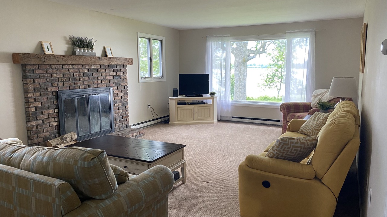 Photo of Livingroom in North Hero
