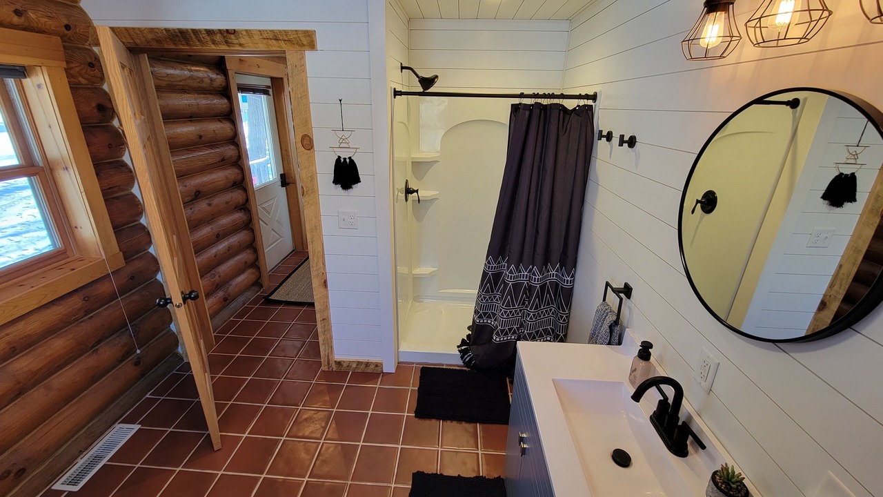 Photo of Bathroom in De Soto