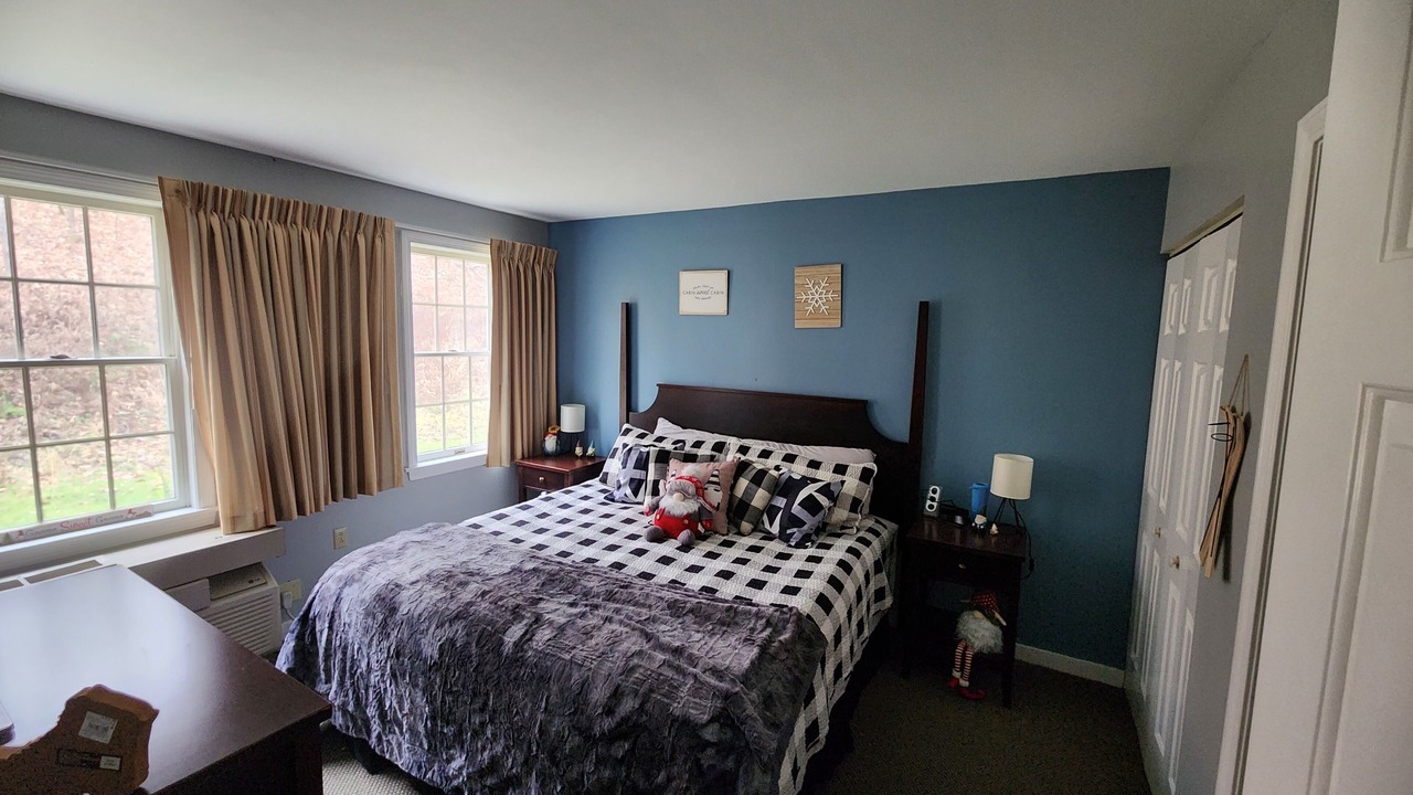 Photo of Bedroom in Hancock