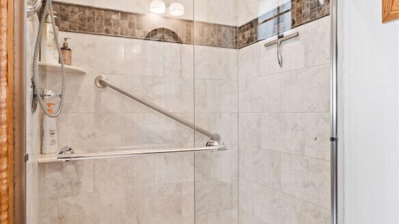 Photo of Bathroom in Merriam Park