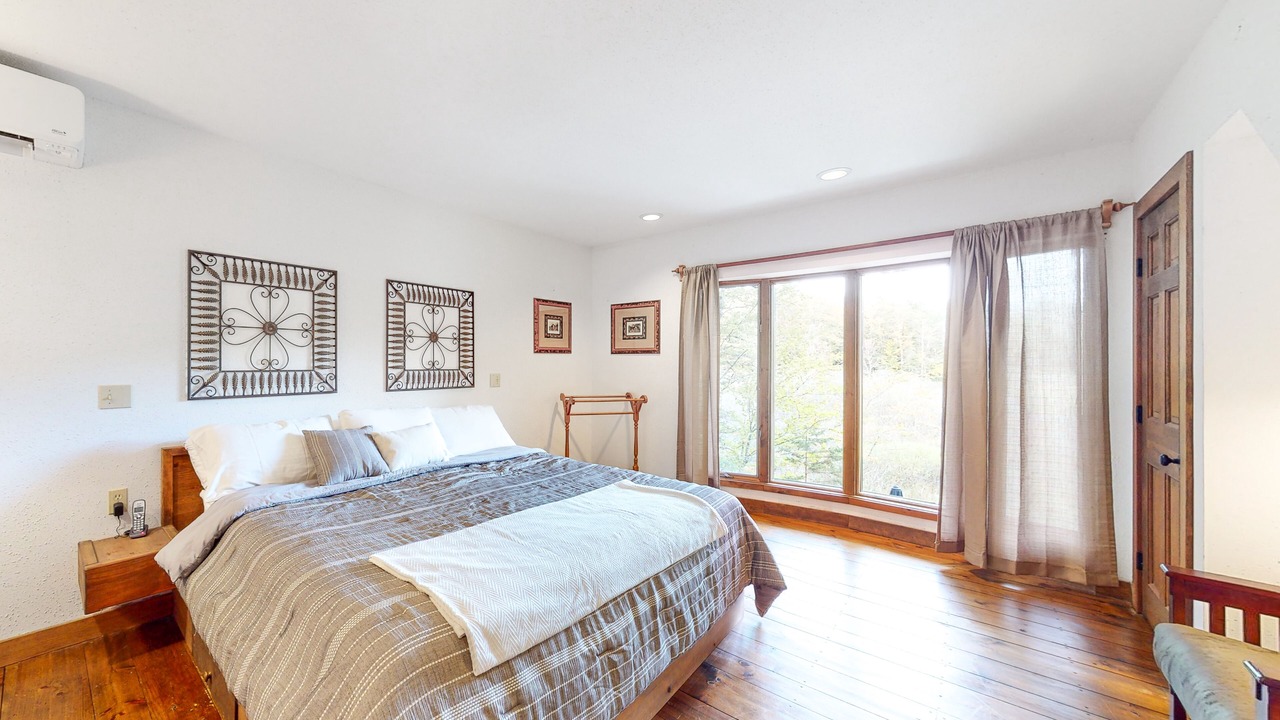 Photo of Bedroom in Plymouth