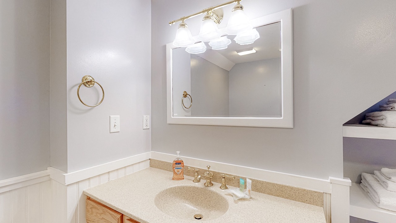 Photo of Bathroom in Campton