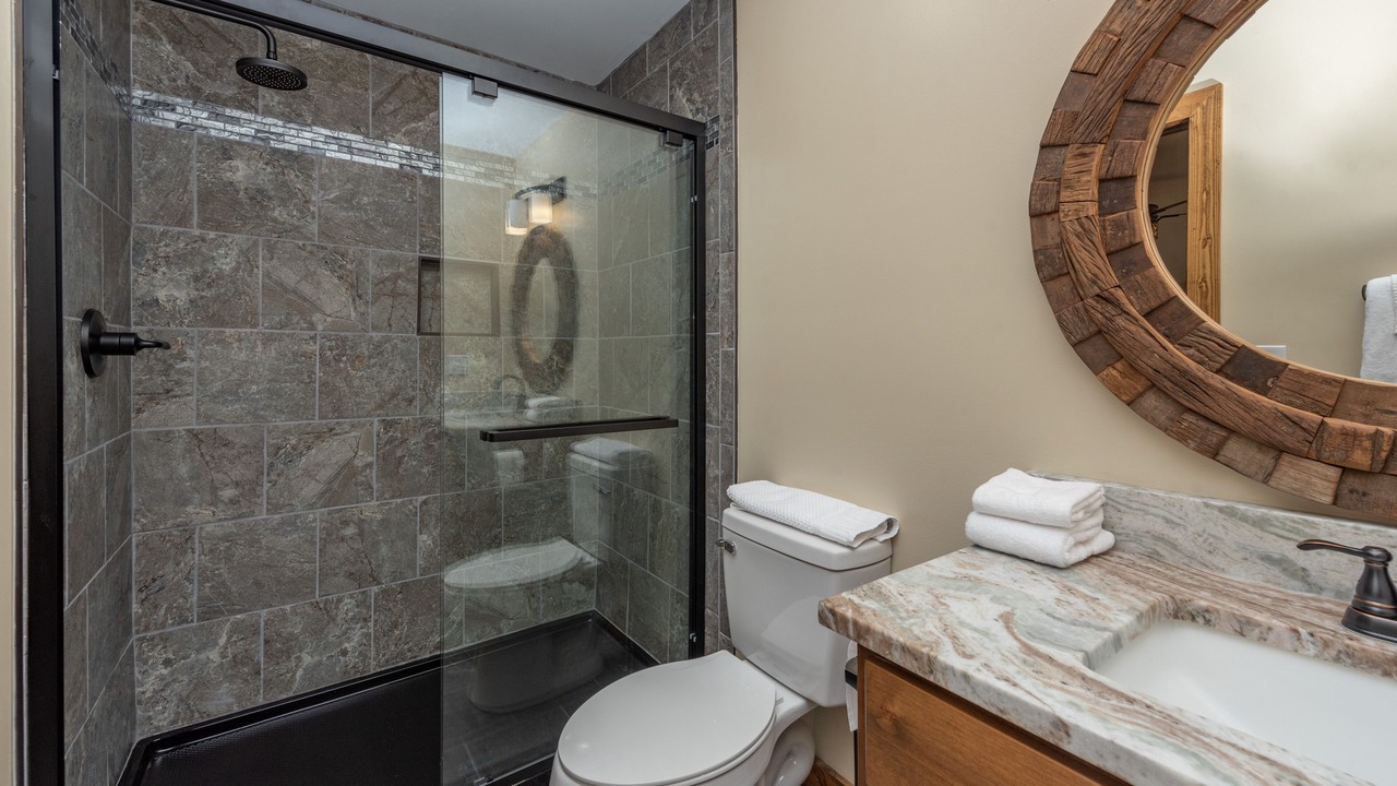 Photo of Bathroom in Waterfront Greens