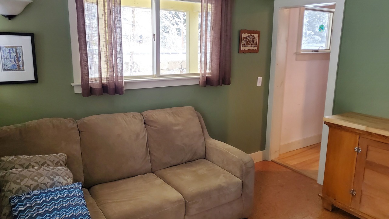 Photo of Livingroom in Underhill Center