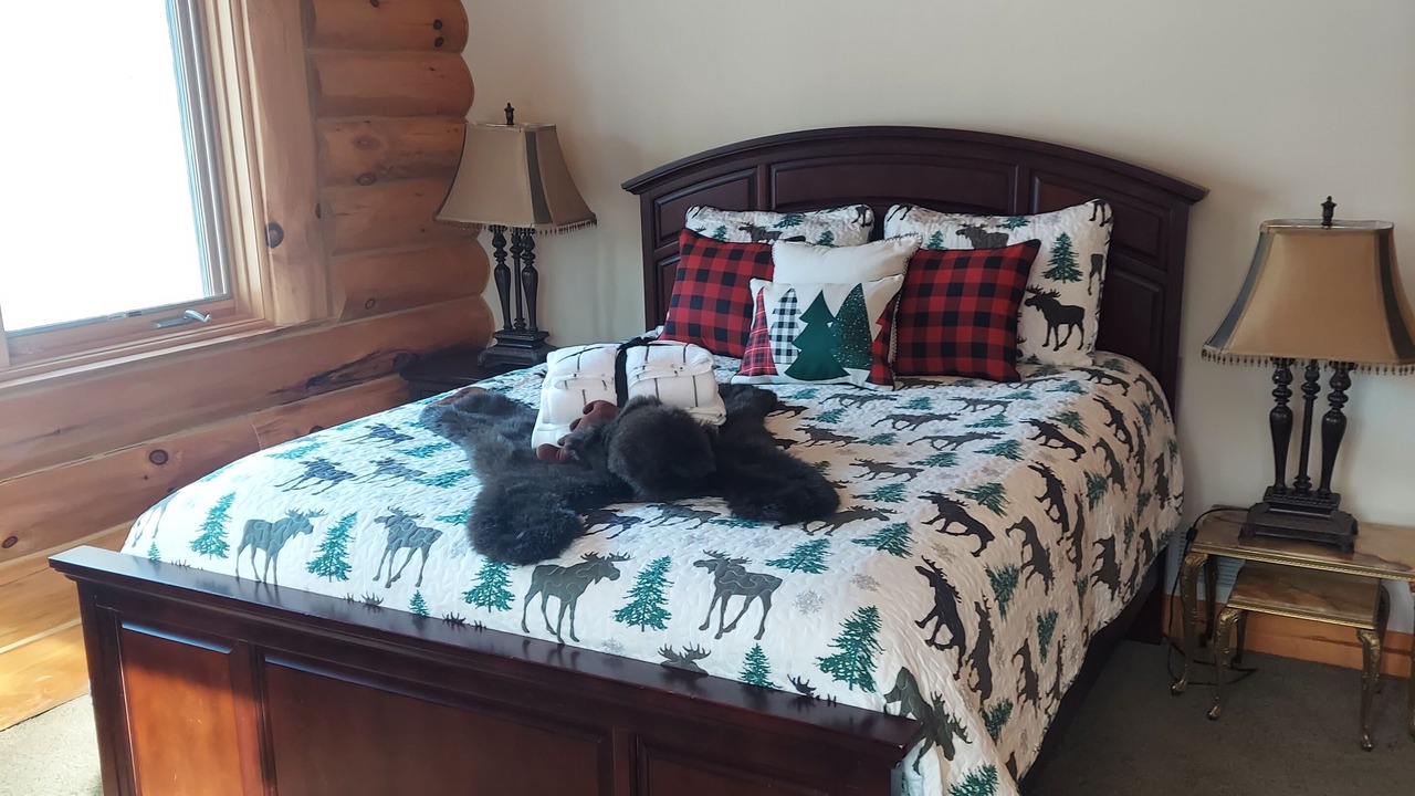 Photo of Bedroom in Clam Falls