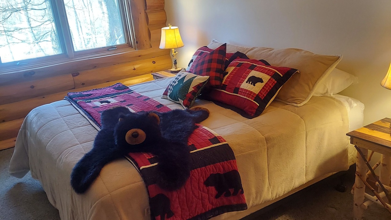 Photo of Bedroom in Clam Falls
