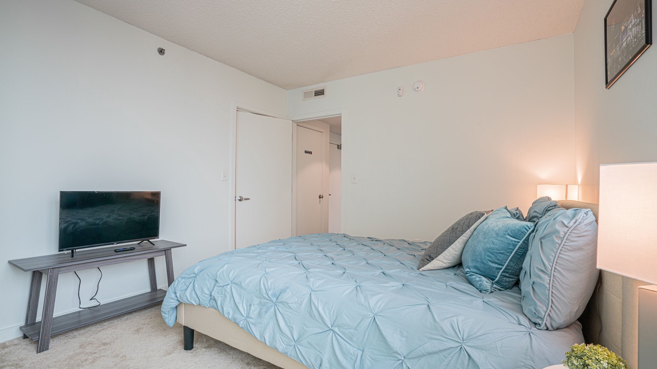 Photo of Bedroom in Downtown West