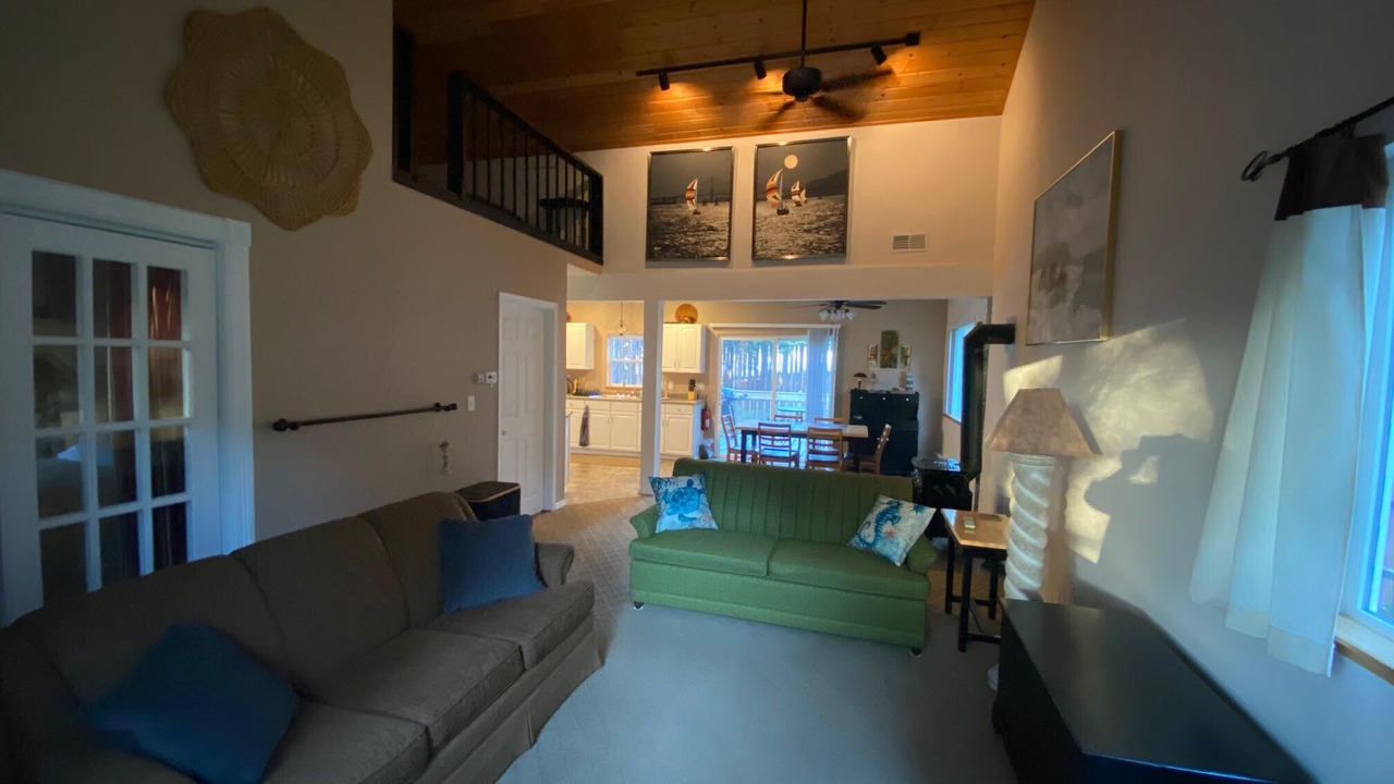 Photo of Livingroom in Two Rivers