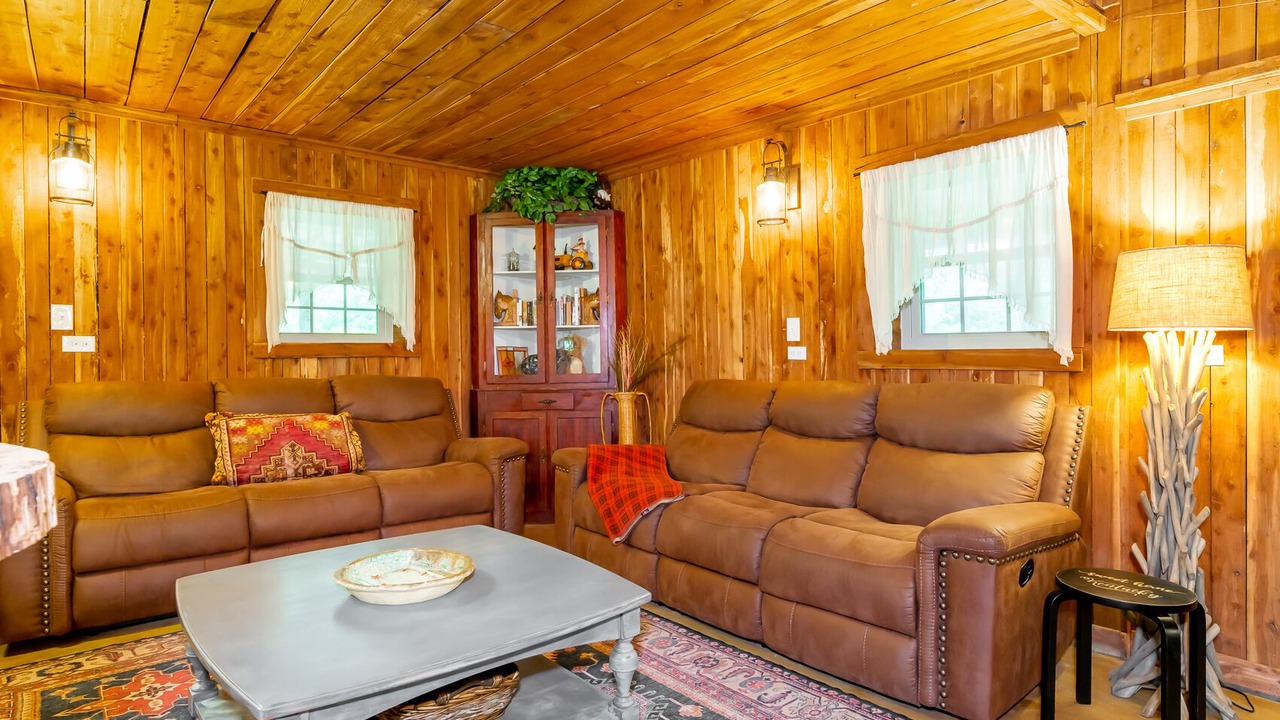 Photo of Livingroom in Taylorsville