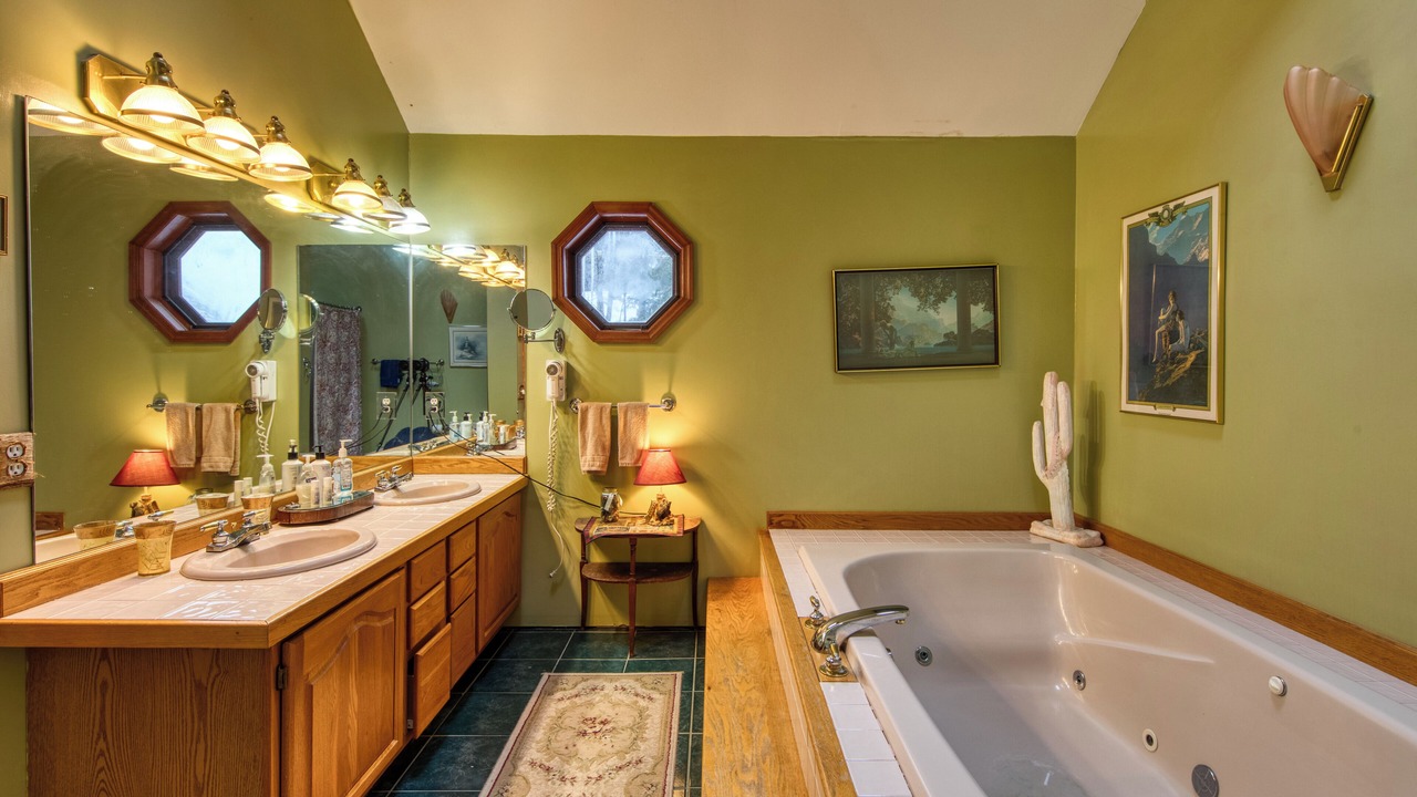 Photo of Bathroom in Saranac Lake