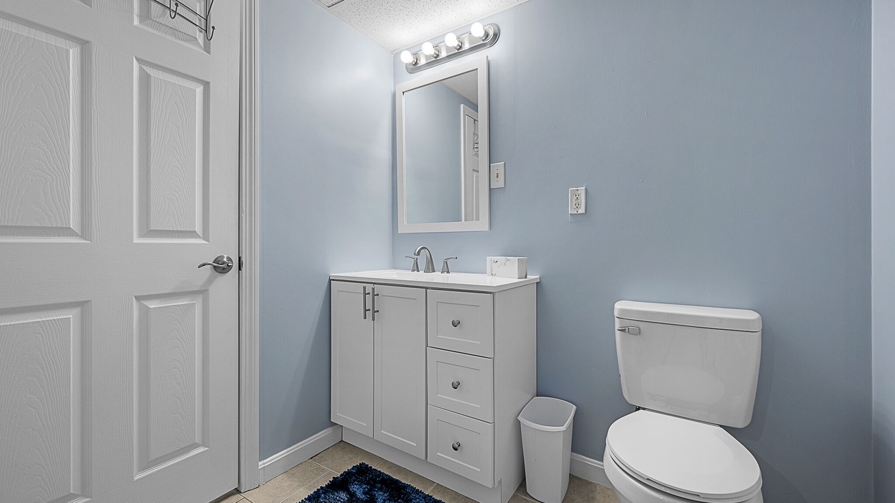 Photo of Bathroom in Central Business District