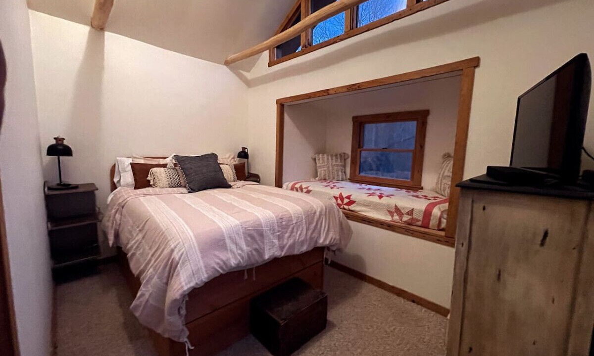 Photo of Bedroom in Bellepoint