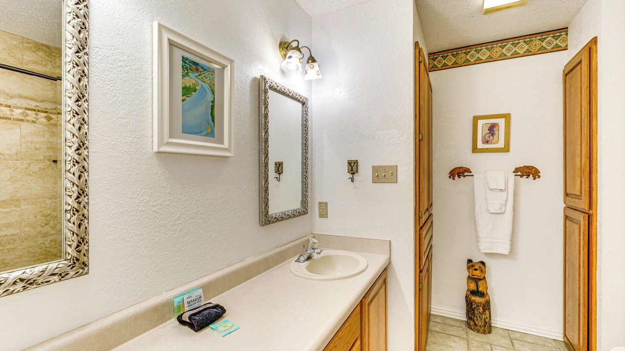 Photo of Bathroom in Eagle Nest