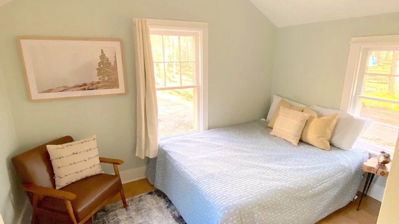 Photo of Bedroom in South Haven