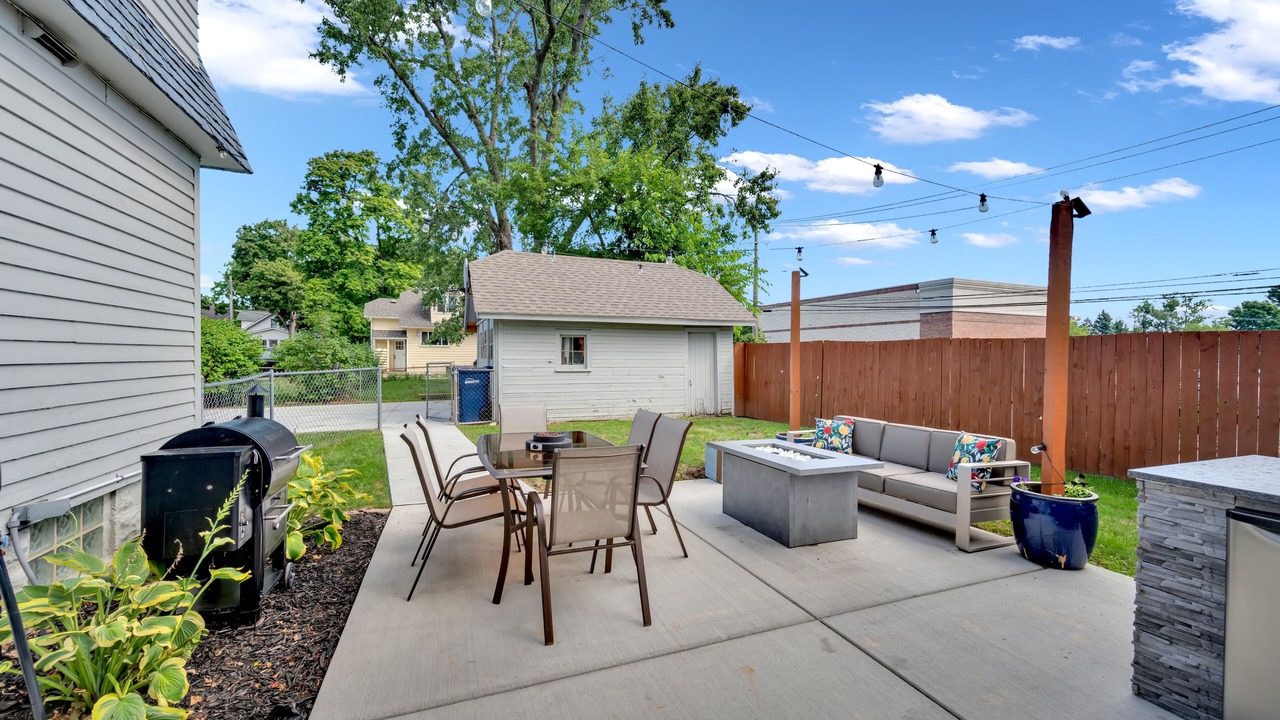 Photo of Patio Balcony in Lake Orion