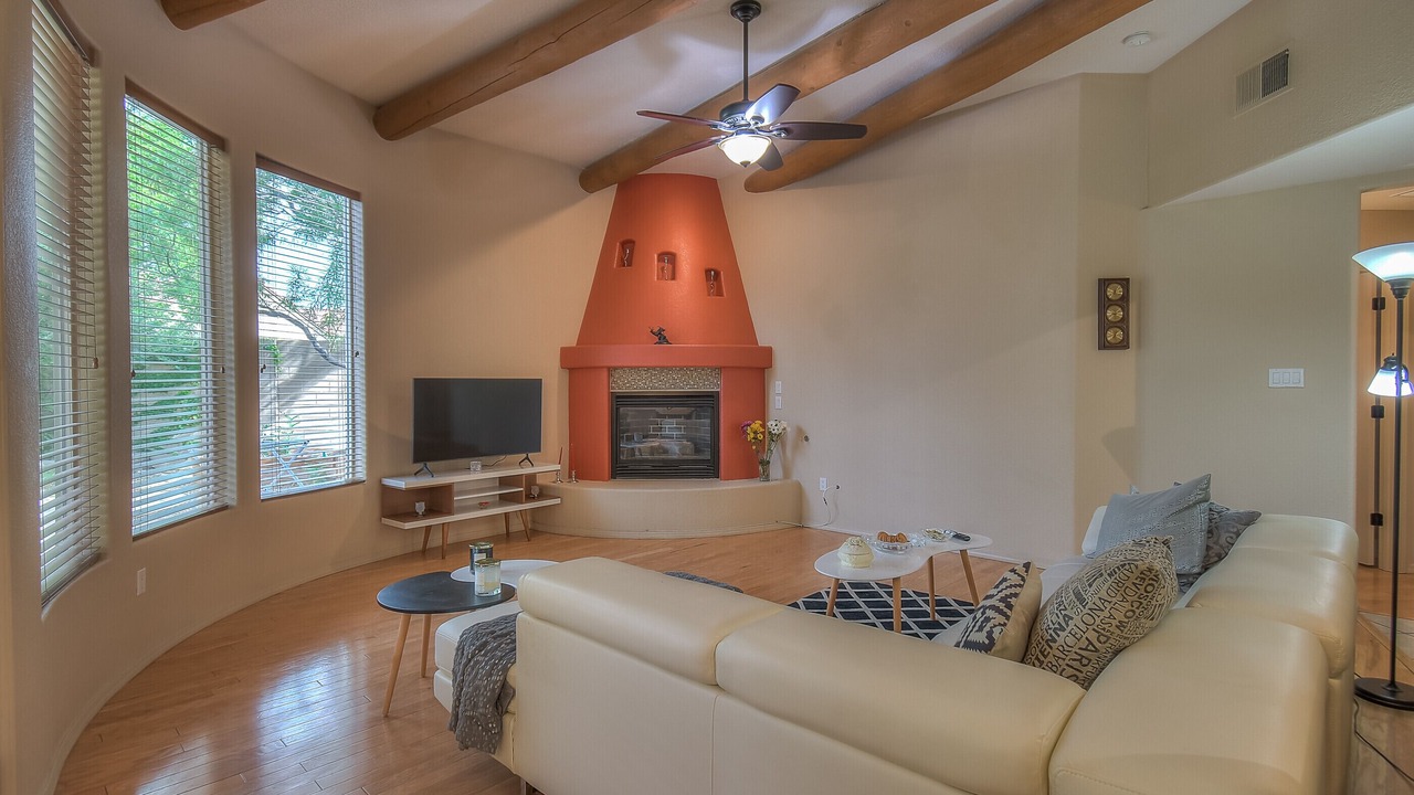 Photo of Livingroom in Westside