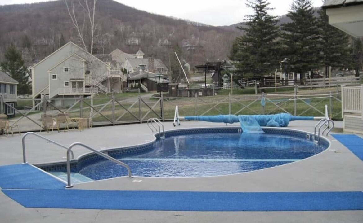 Photo of Outdoor in Hancock
