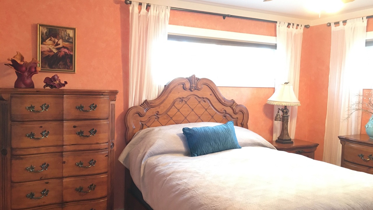 Photo of Bedroom in Los Alamos