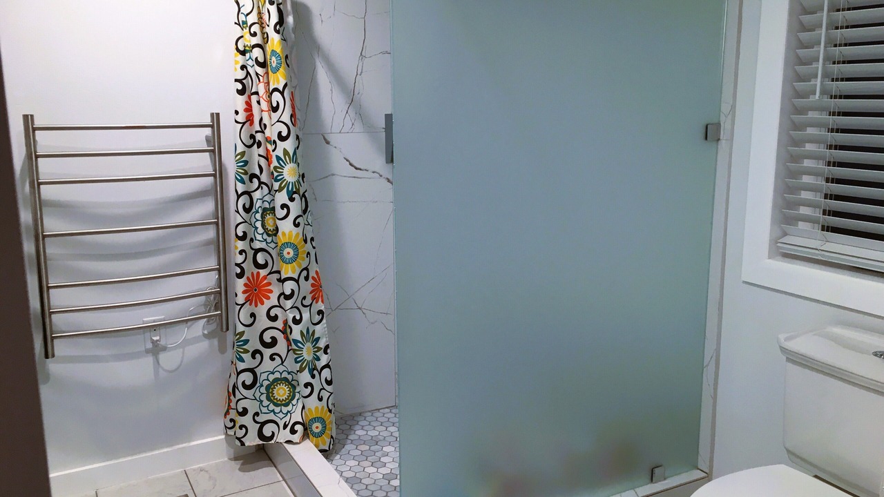 Photo of Bathroom in Los Alamos