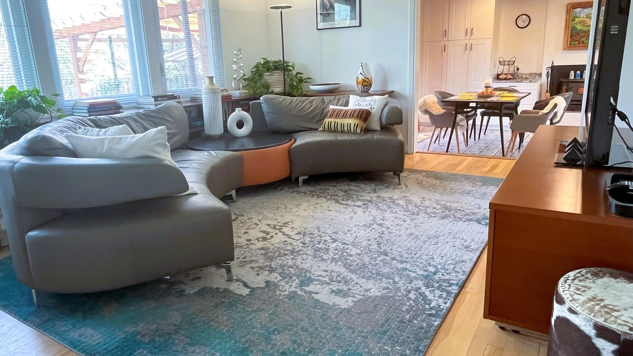 Photo of Livingroom in Los Alamos
