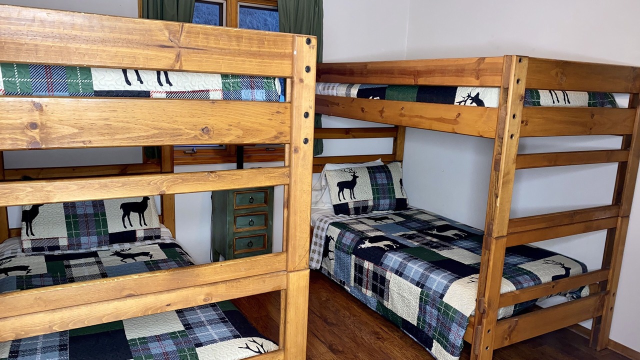 Photo of Bedroom in Red River