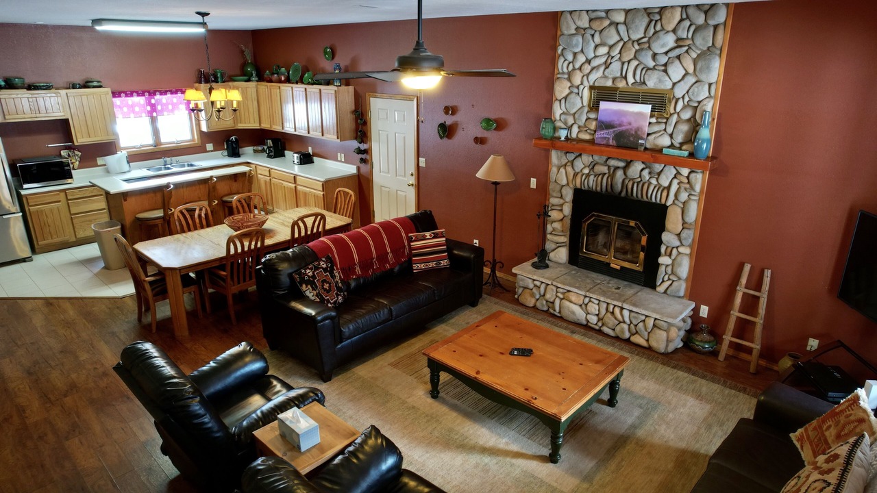 Photo of Livingroom in Red River