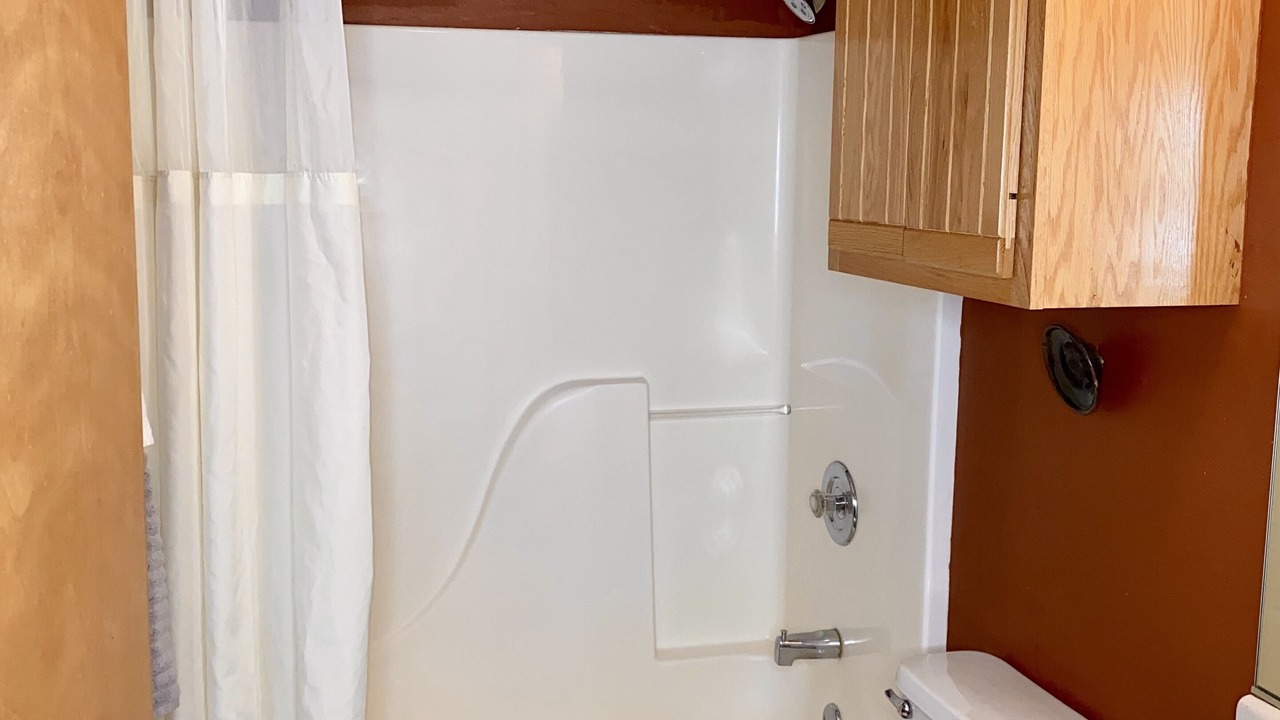 Photo of Bathroom in Red River