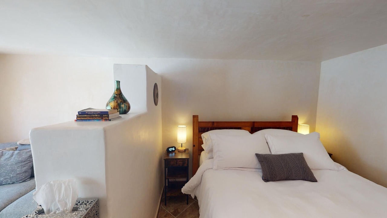 Photo of Bedroom in Tesuque