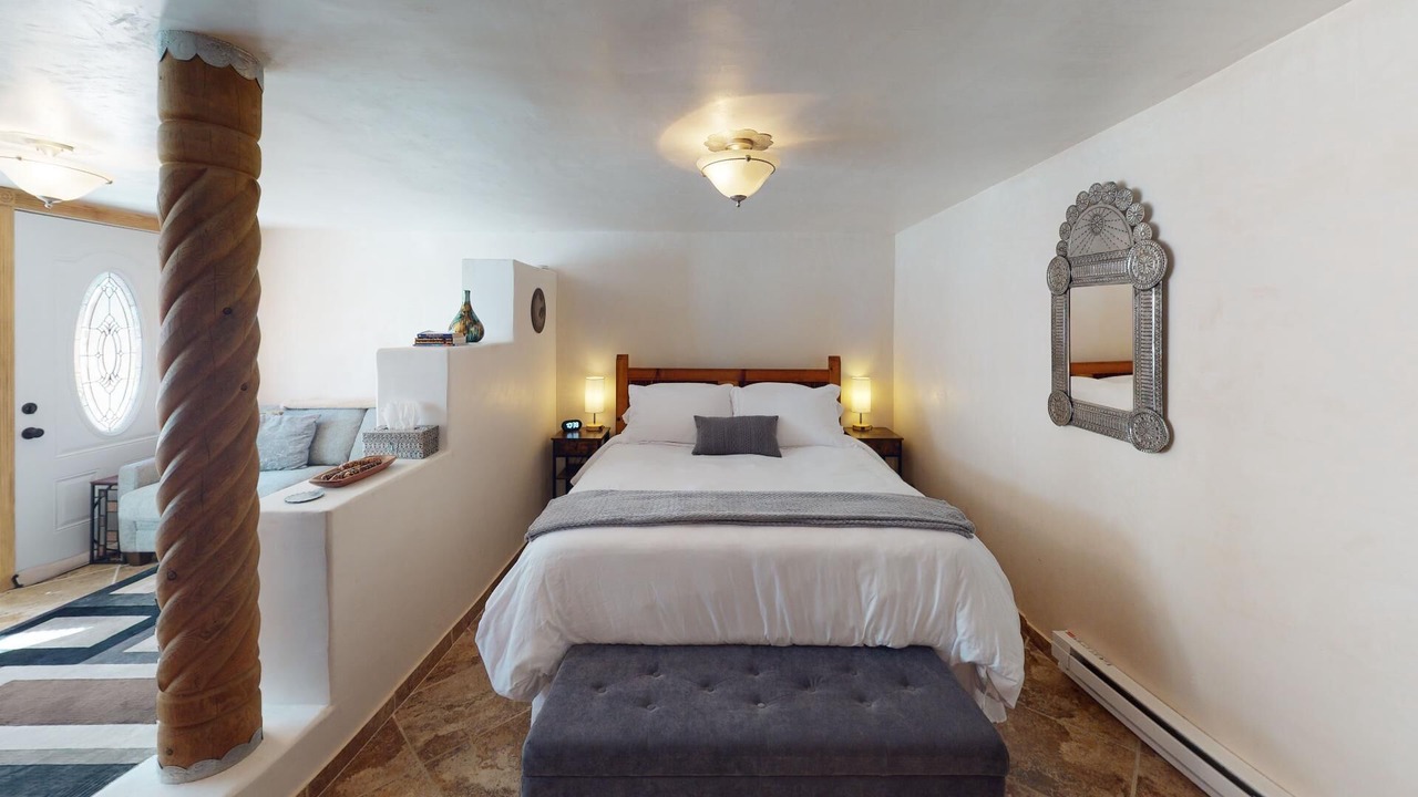 Photo of Bedroom in Tesuque