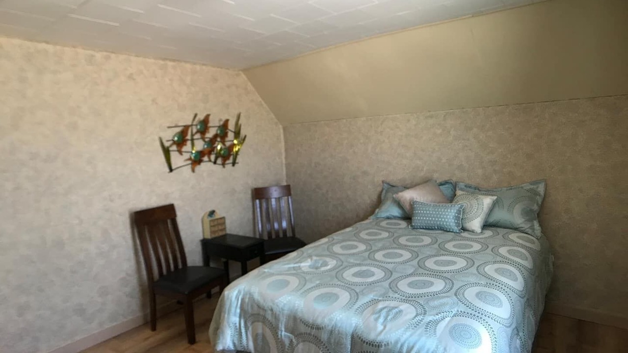Photo of Bedroom in Lansing Township