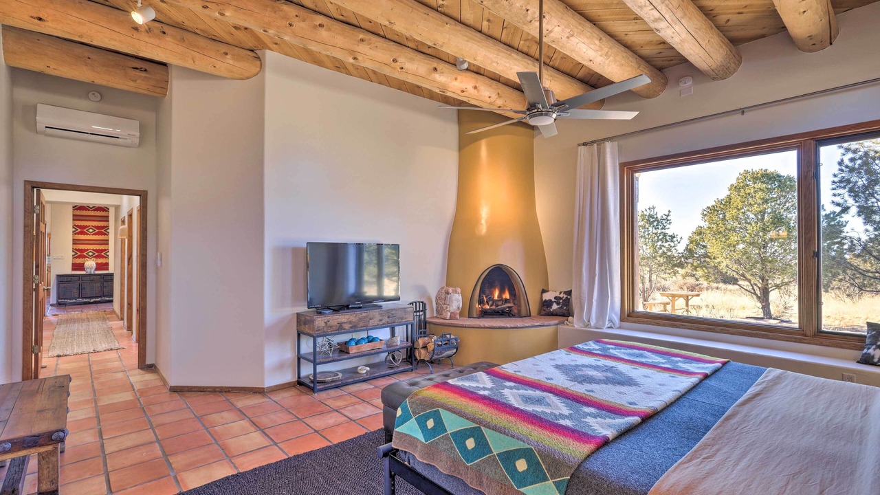 Photo of Livingroom in Eldorado at Santa Fe