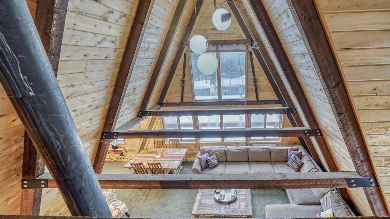 Photo of Livingroom in Garfield