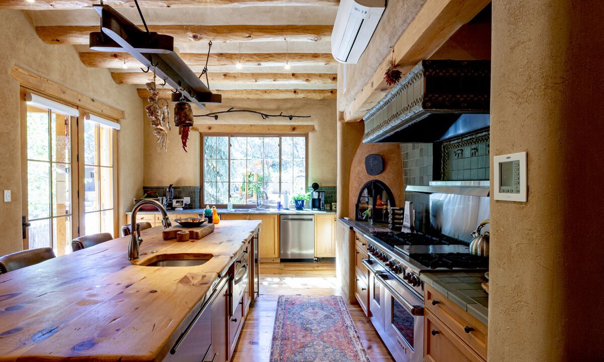 Photo of Kitchen in Tesuque