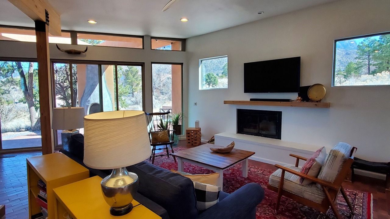 Photo of Livingroom in Sandia Heights South