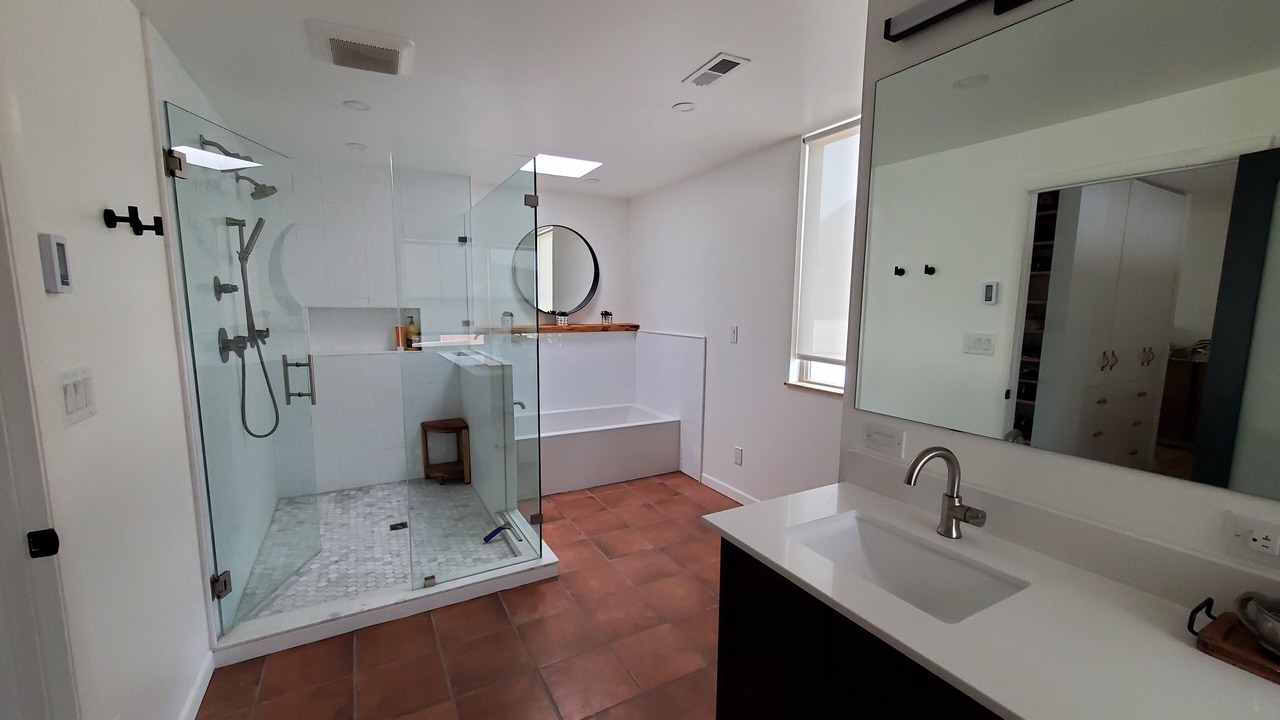 Photo of Bathroom in Sandia Heights South