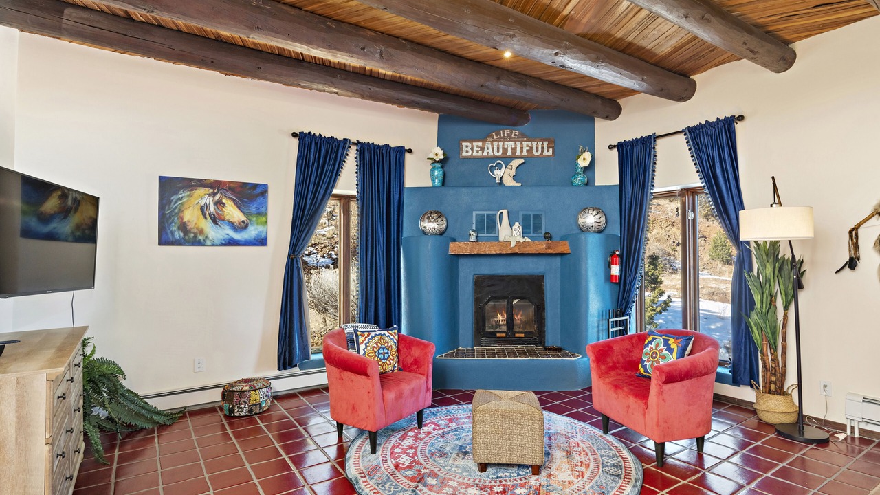 Photo of Livingroom in Canoncito