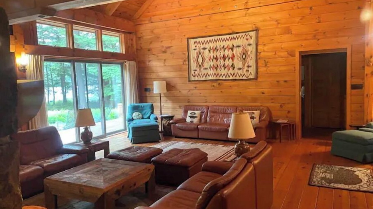 Photo of Livingroom in Blue Mountain Lake