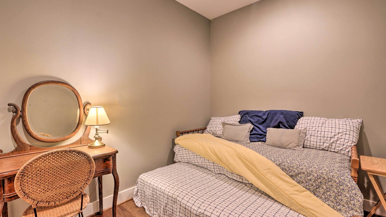 Photo of Bedroom in Lovettsville