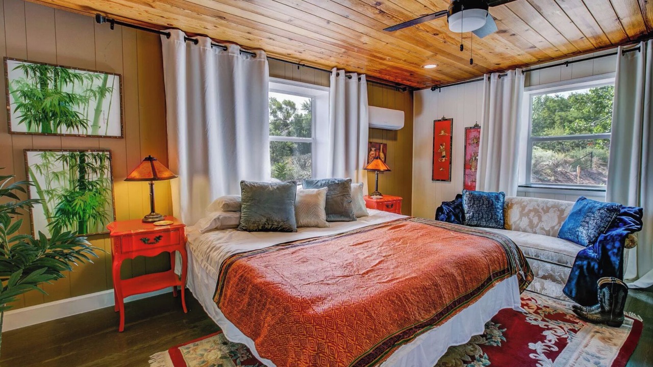Photo of Bedroom in Dixon
